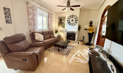 Reventa - Villa/Chalet -
Arboleas