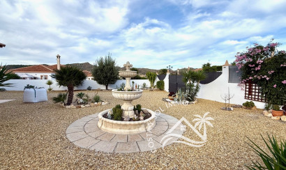 Reventa - Villa/Chalet -
Arboleas