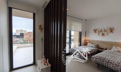 Resale - Villa -
Águilas