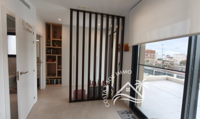 Resale - Villa -
Águilas