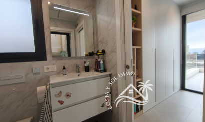 Resale - Villa -
Águilas