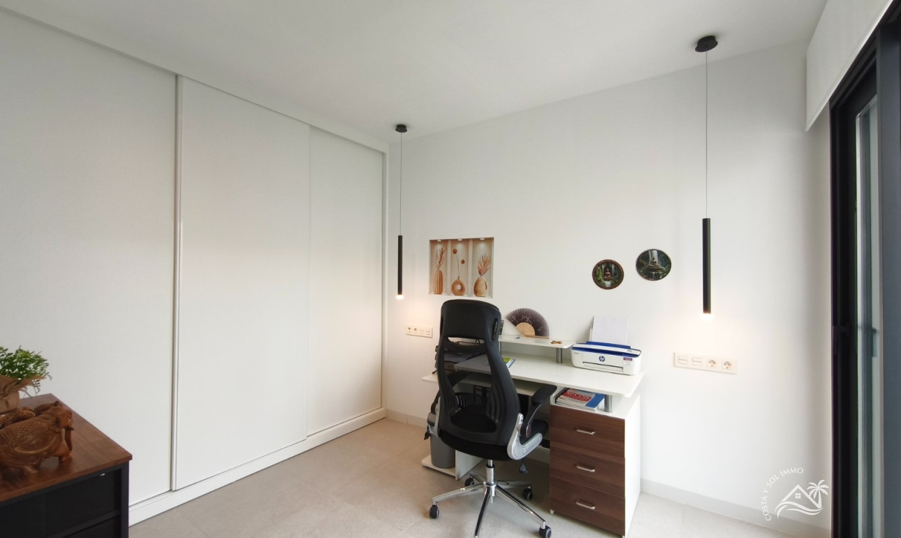 Resale - Villa -
Águilas