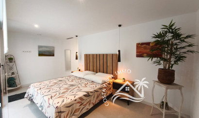 Resale - Villa -
Águilas