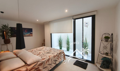 Resale - Villa -
Águilas