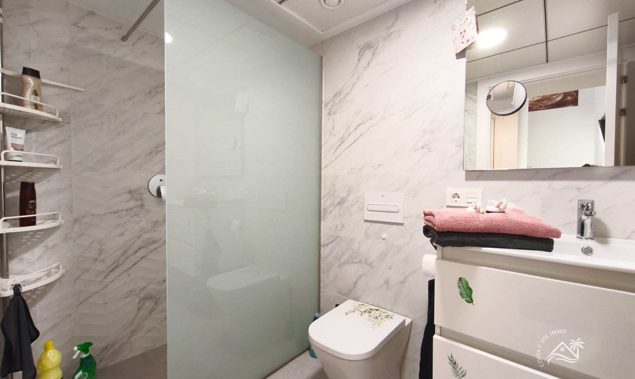 Resale - Villa -
Águilas