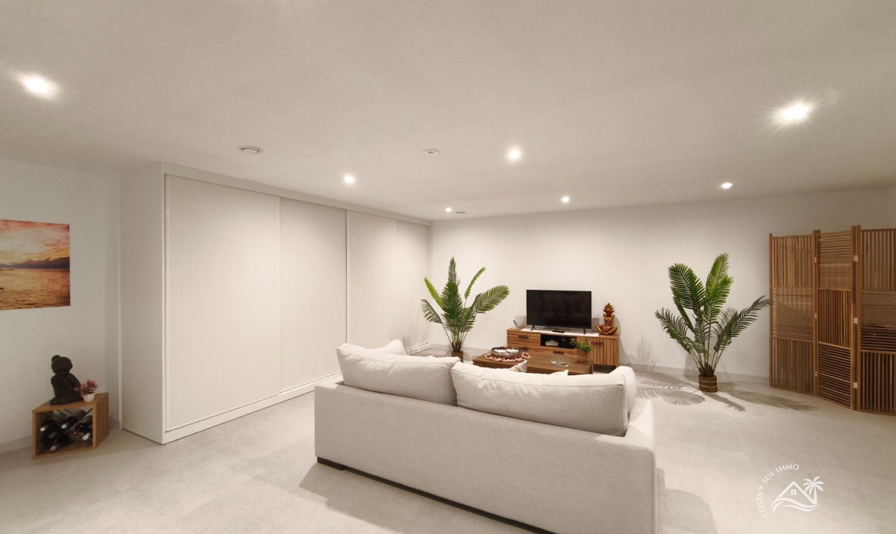 Resale - Villa -
Águilas