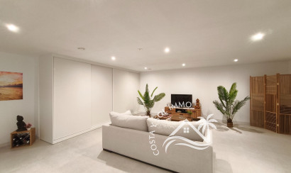 Resale - Villa -
Águilas