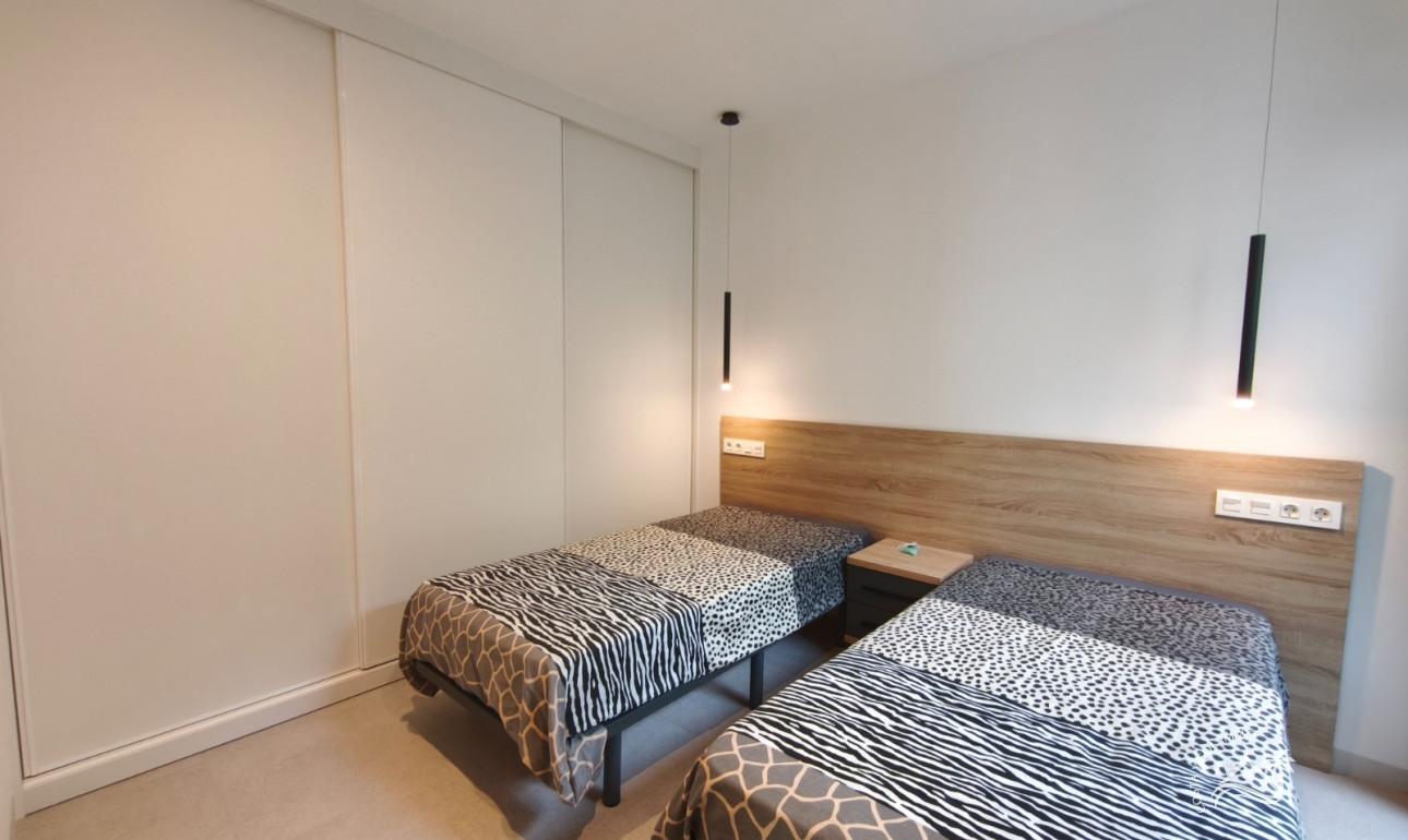 Resale - Villa -
Águilas