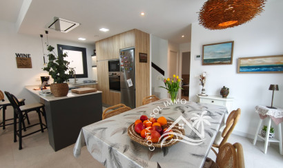 Resale - Villa -
Águilas