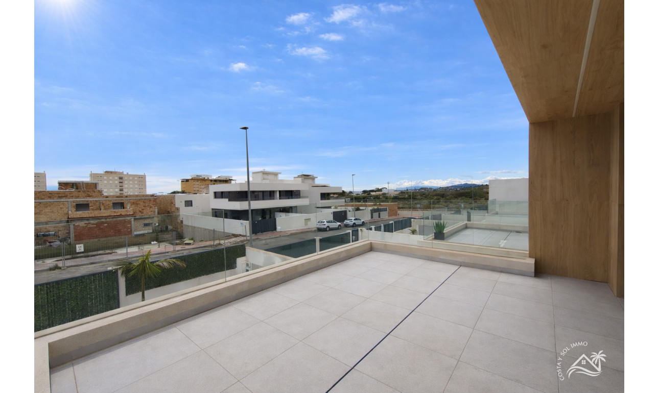 Resale - Villa -
Águilas