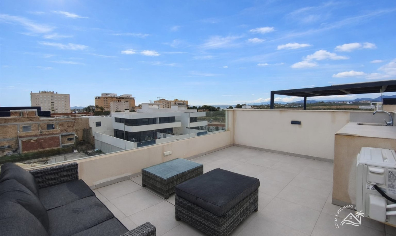 Resale - Villa -
Águilas