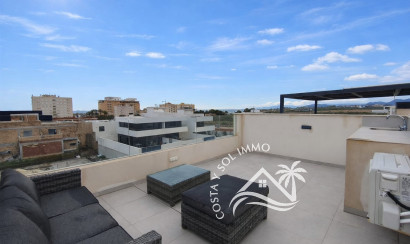 Resale - Villa -
Águilas