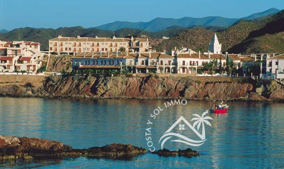 Resale - Villa -
Águilas