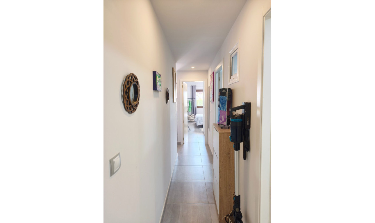 Wiederverkauf - Wohnung -
San Juan de los Terreros