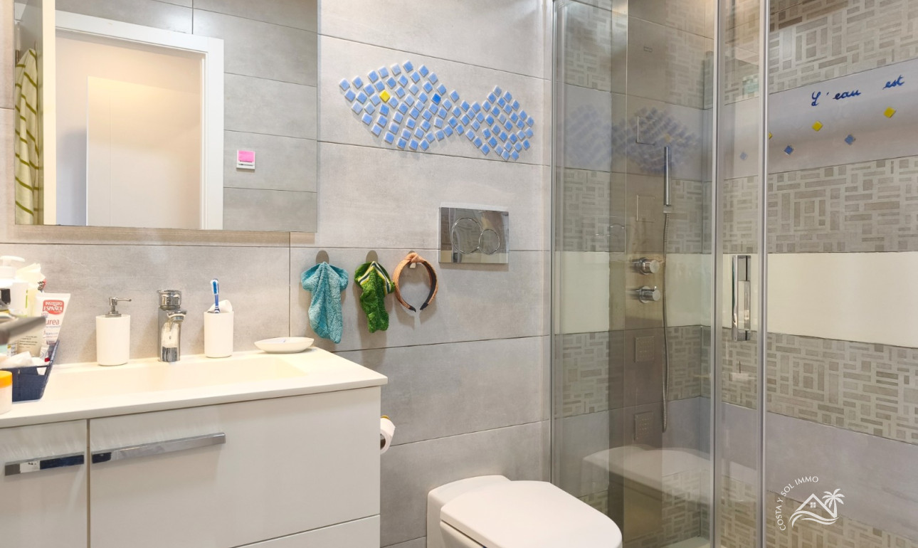 Wiederverkauf - Wohnung -
San Juan de los Terreros