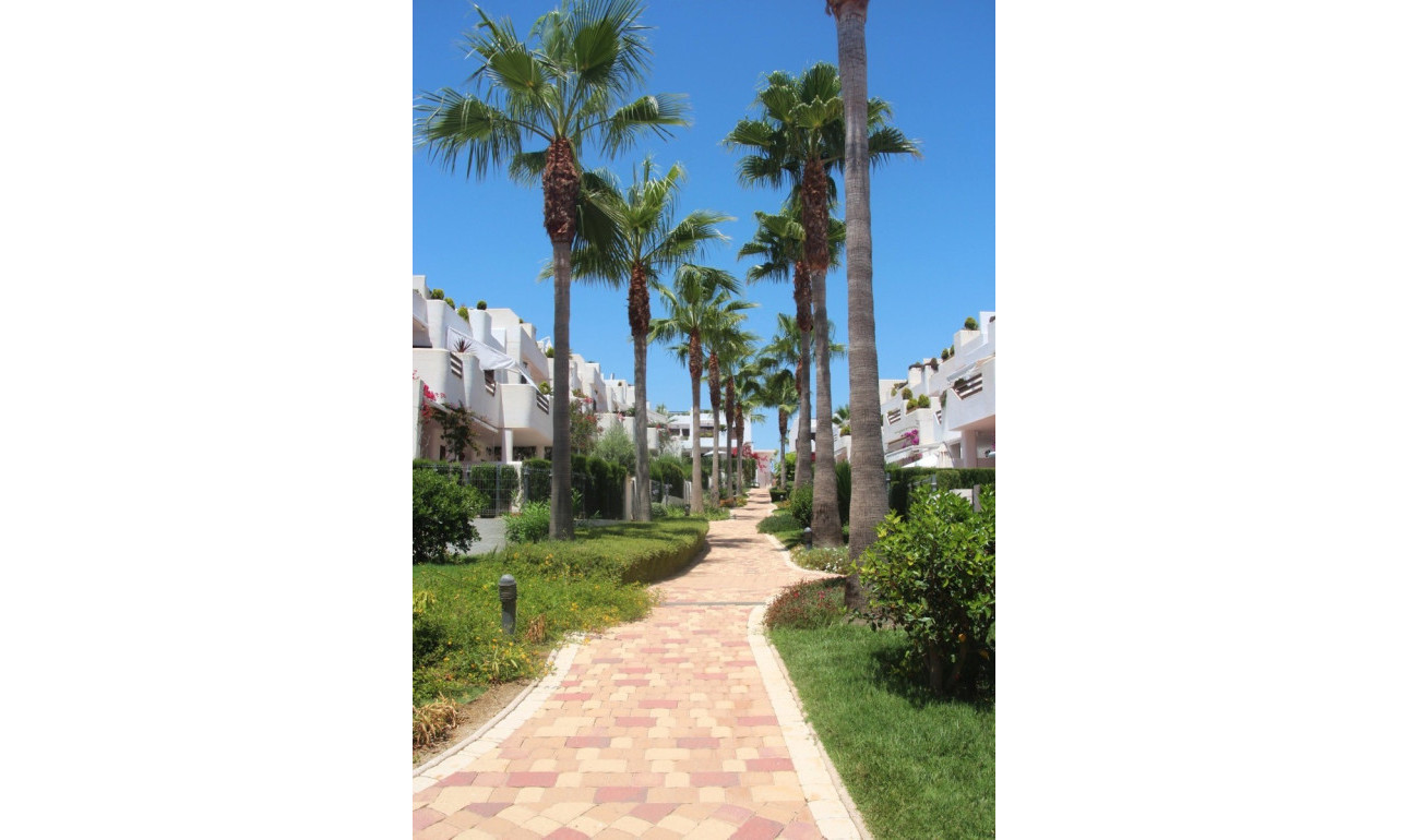 Wiederverkauf - Wohnung -
San Juan de los Terreros